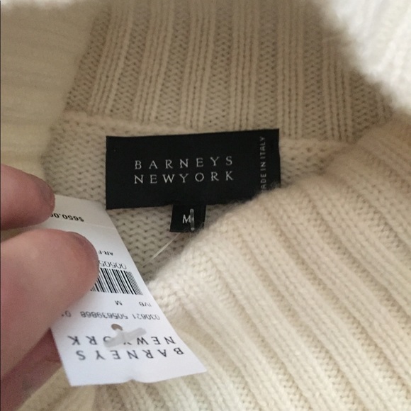 Barney’s New York men’s Turtle Neck Sweater - Picture 3 of 3